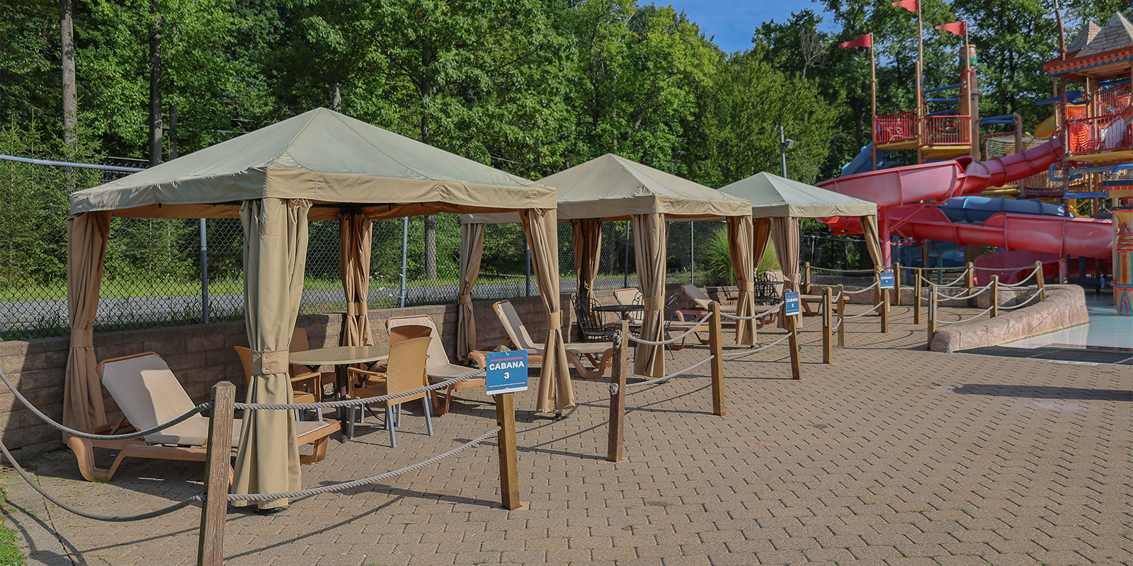 Pharaoh's Phortress Front Row Cabanas